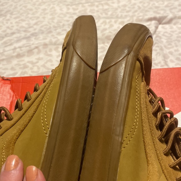 Vans - Picture 5 of 5